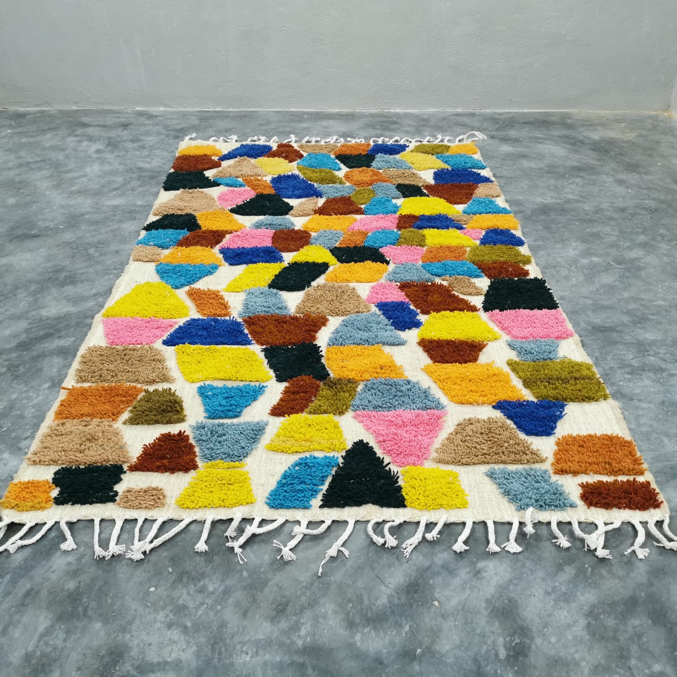Custom Design Options Personalize your rug to match your unique style