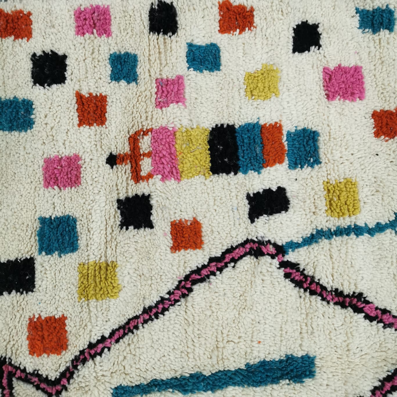 Uncover the Beauty of Moroccan Rugs and Handmade Accents