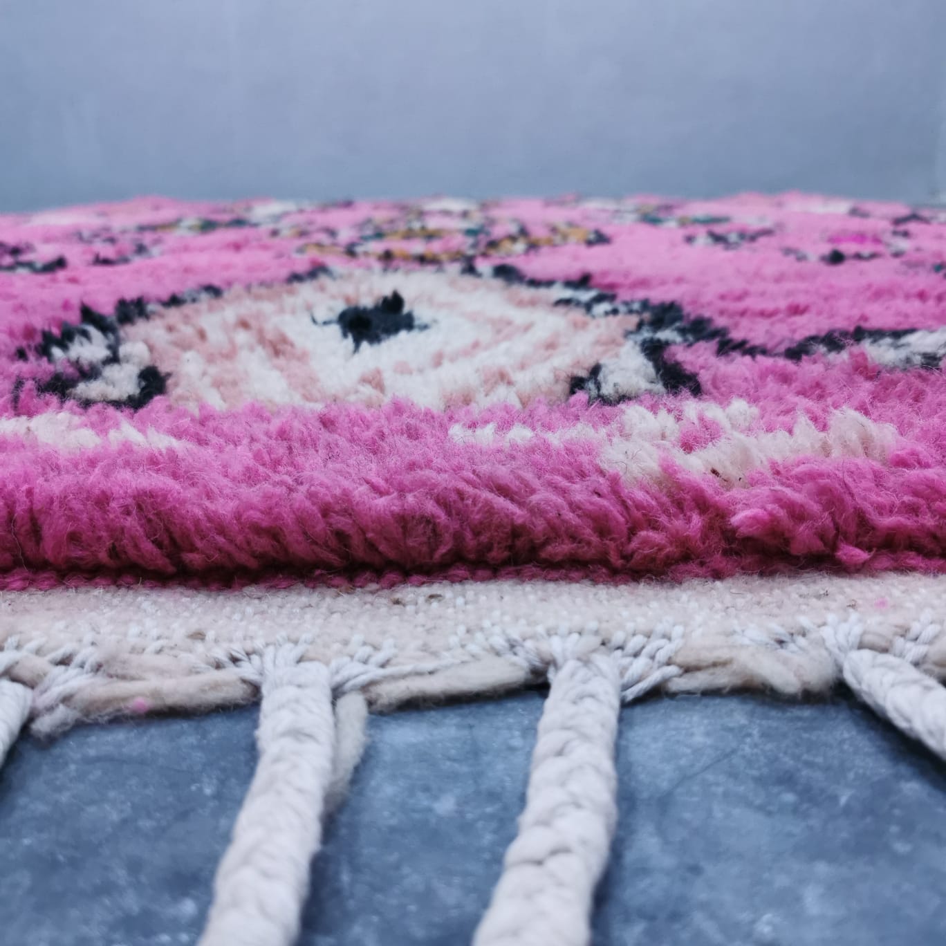 Shop High-Quality Moroccan Rugs and Décor Modern and Vintage Designs