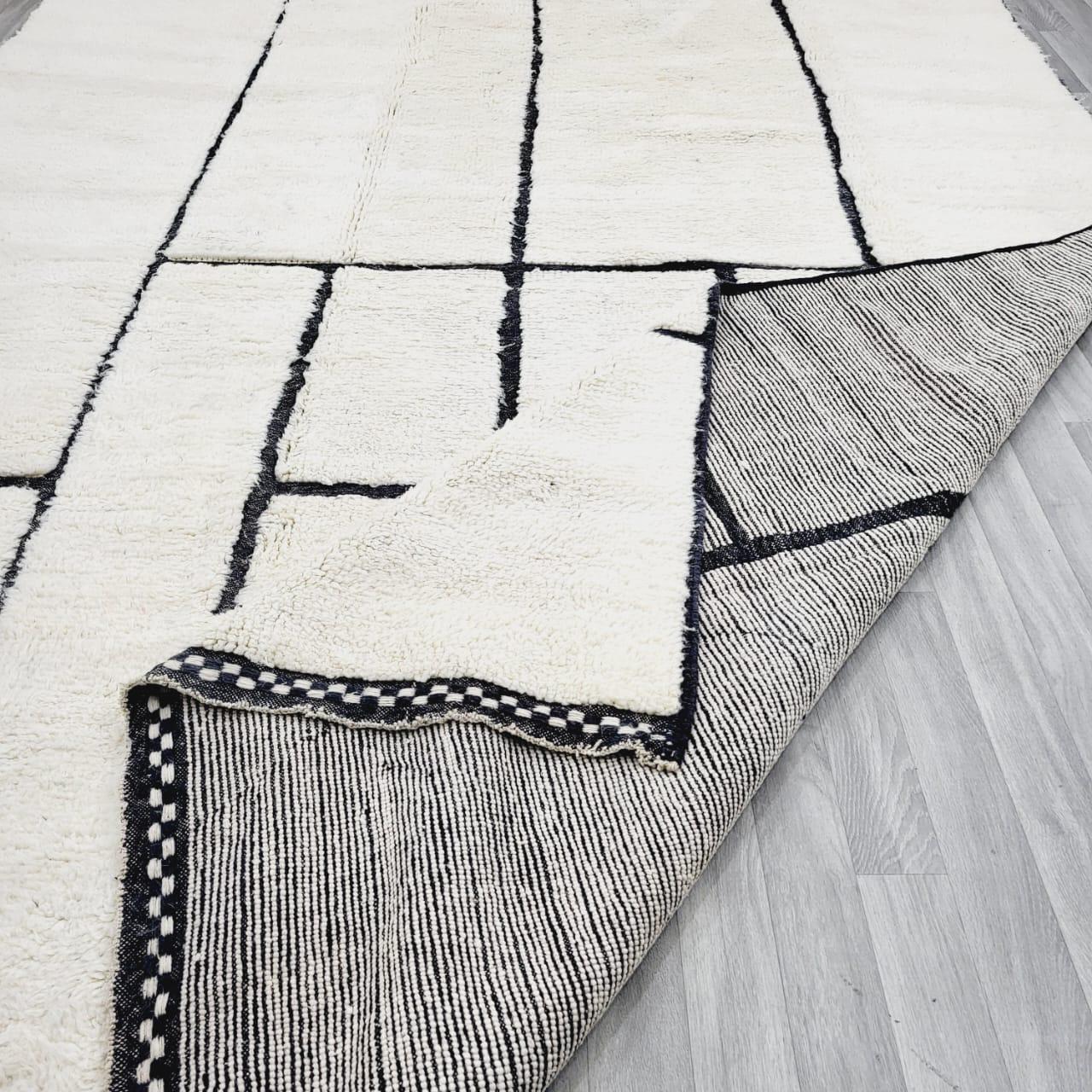 Chic Comfort Moroccan Area Rugs for Modern Living